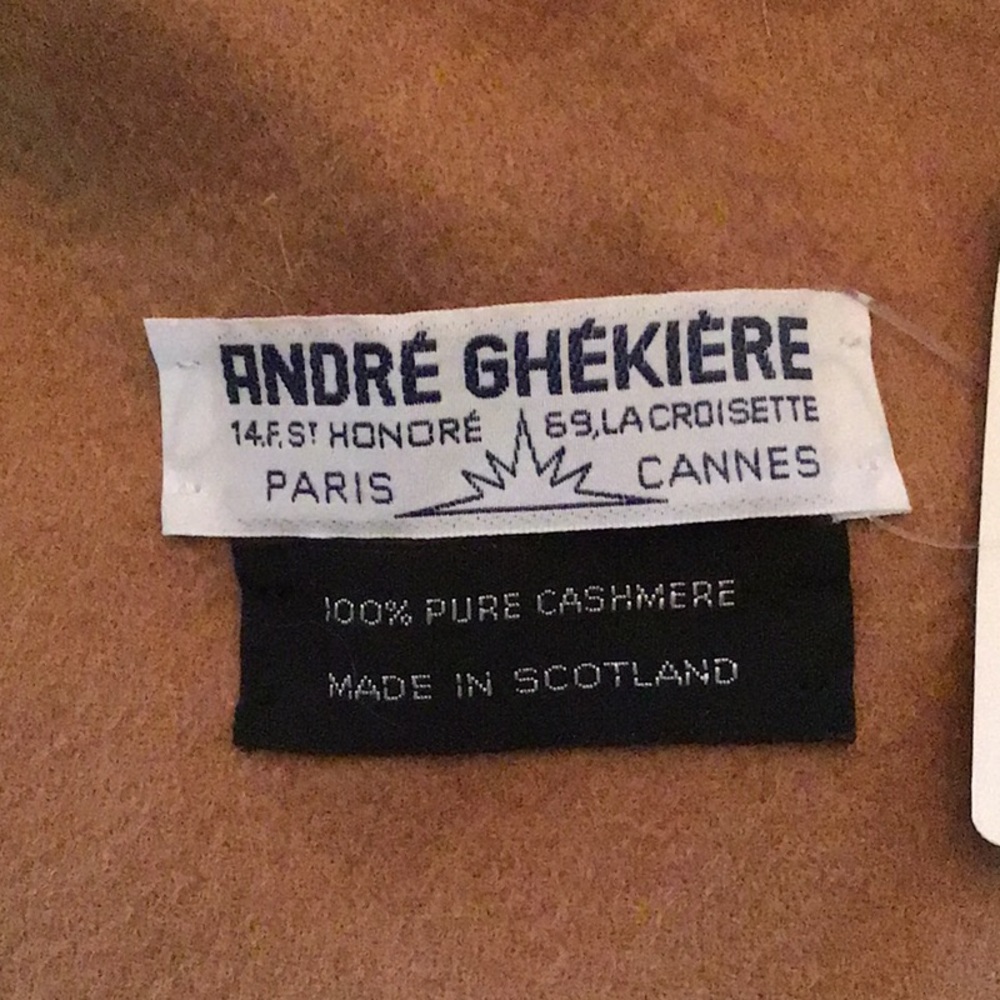 Andre Ghekiere Tan Cashmere Scarf Paris Designer $399 - Picture 2 of 2